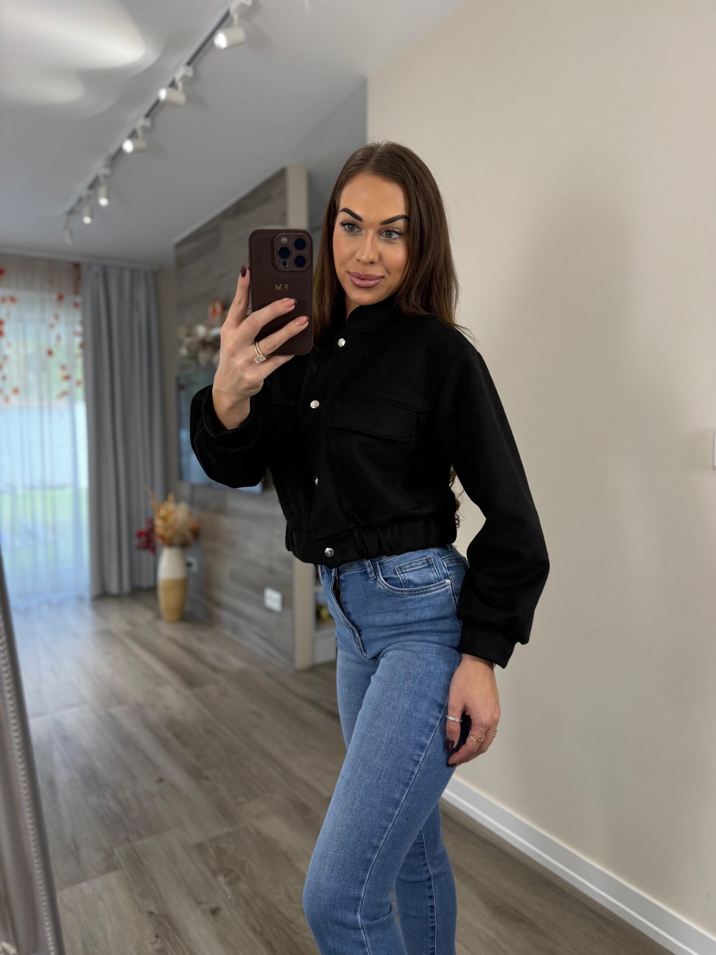 ‘Alessia' velúr fekete bomber