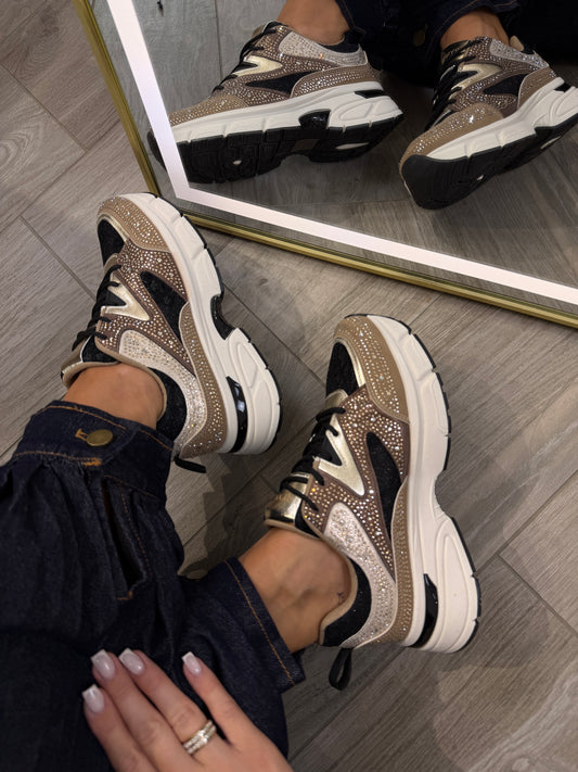 ‘Beige Espresso' bézs-fekete strasszos sneaker (kis méretezés) HAMAROSAN újra!