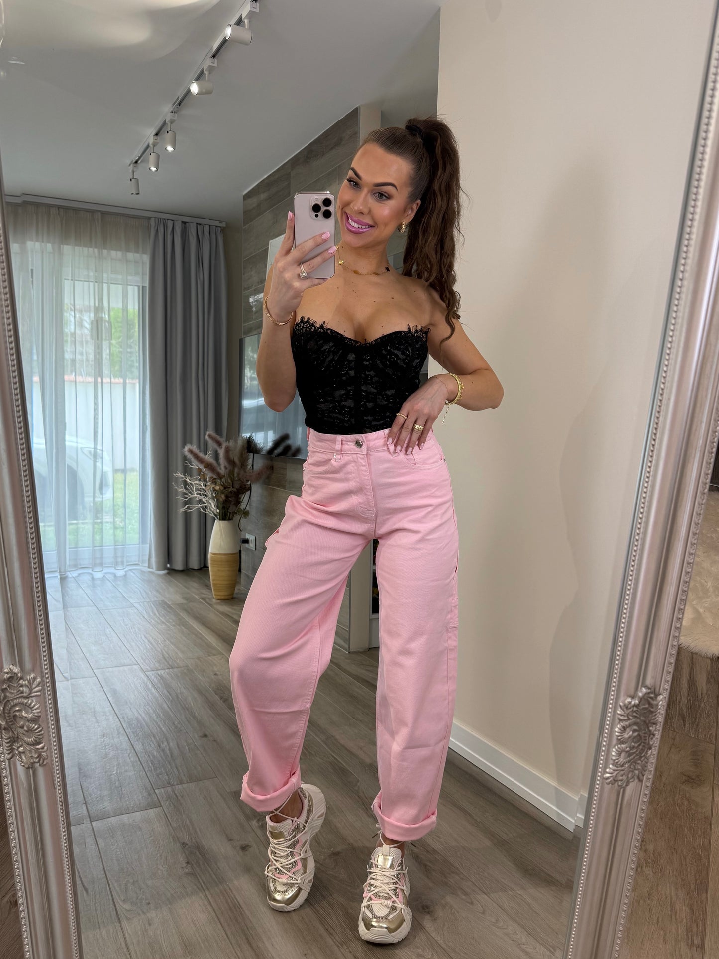 'Balloon Lover' pink denim jeans (Balloon/Barrel jeans)