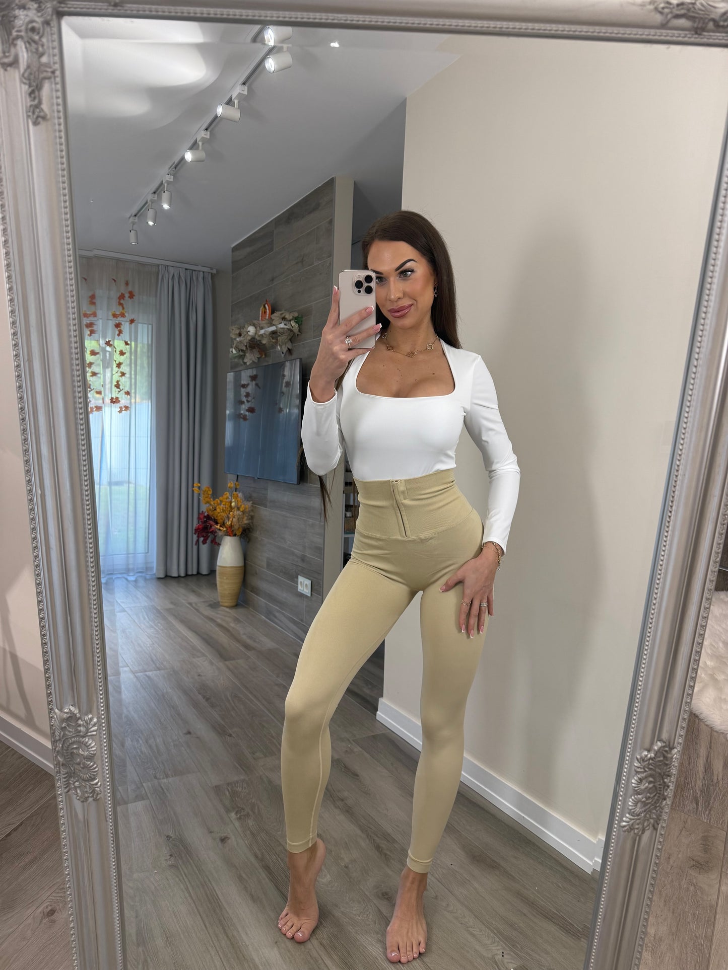 'Contour' beige shaping leggings