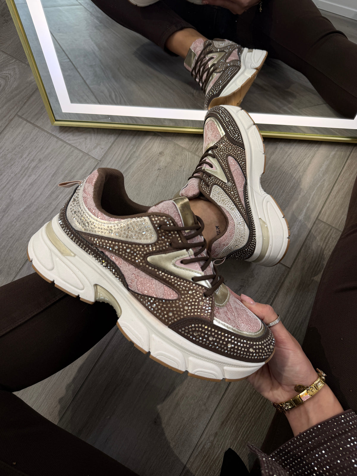 ‘Pink Espresso' rózsaszín-barna strasszos sneaker (kis méretezés)
