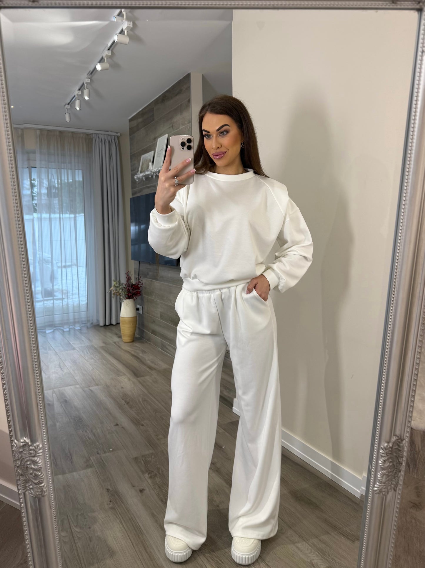 'Comfort' white leisure set (wide leg)