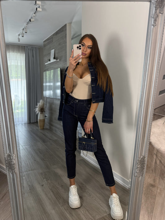 ‘Indigo Obsession’ sötétkék farmernadrág (Mom fit)