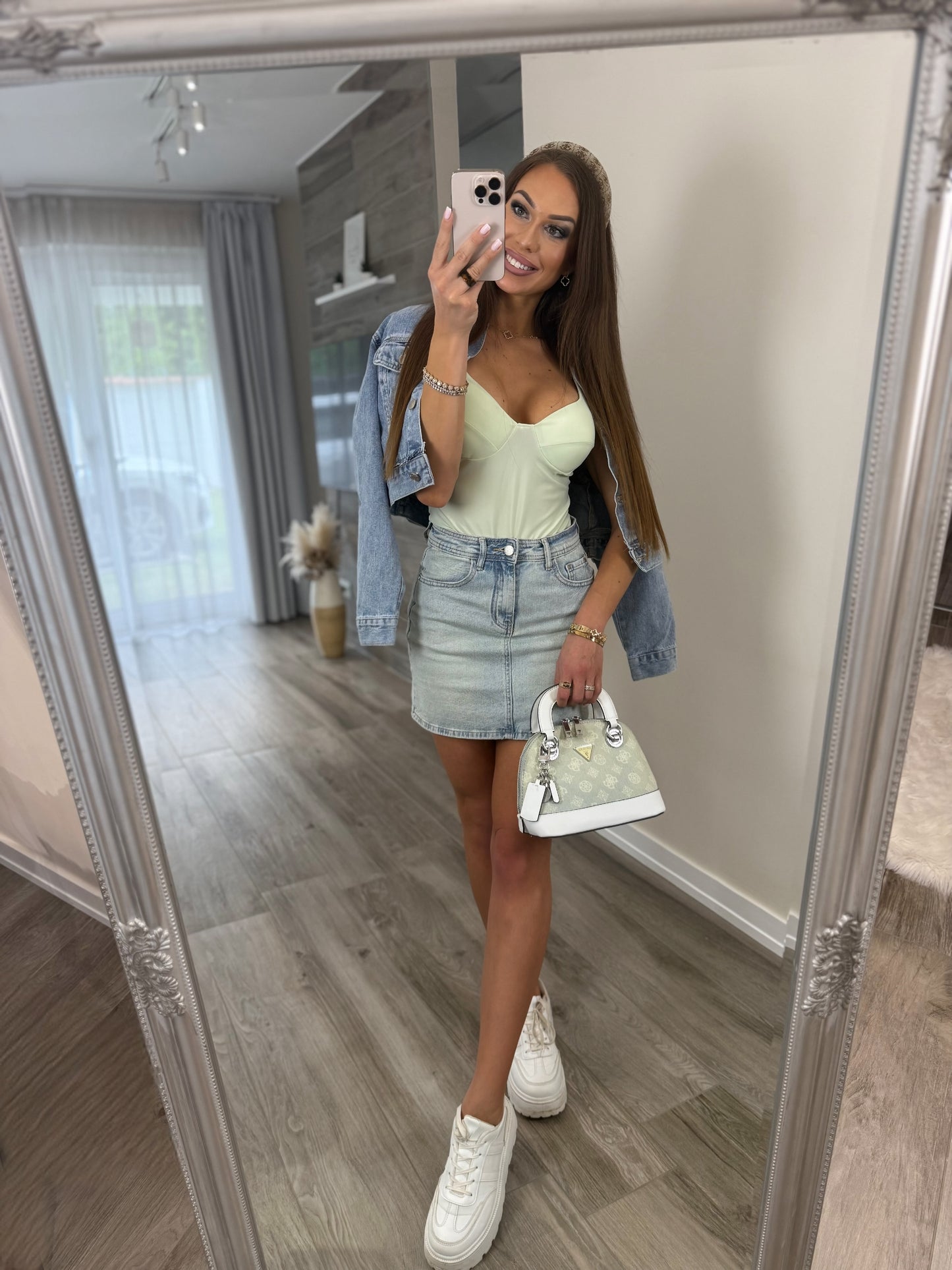 'Dirty Diva' koptatott oversized farmerkabát