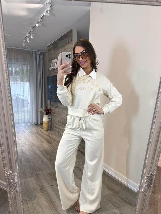 'Prosecco Mood' bézs-fehér szabadidő szett