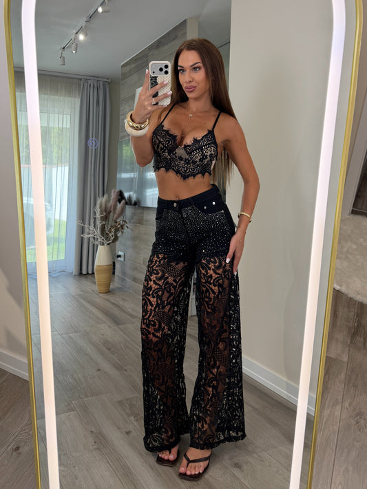 ‘BOHO' strasszos, csipkés fekete farmernadrág (Wide leg)