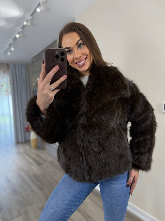 'Fur Ever' sötétbarna műszőrme kabát