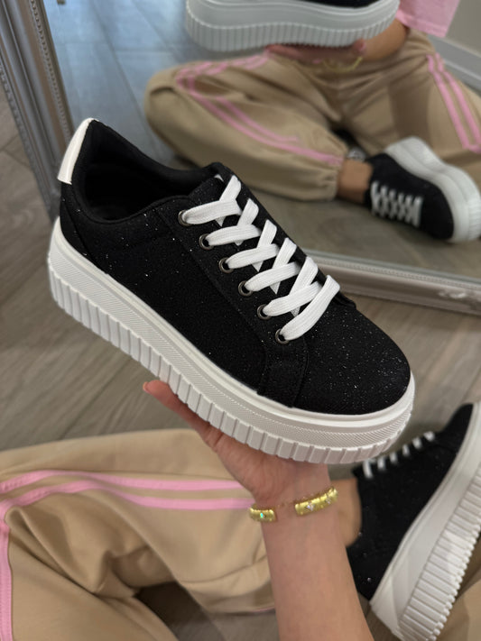 'Bella' fekete csillogó sneaker